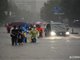 河南多地暴雨 体育场被浇到模糊